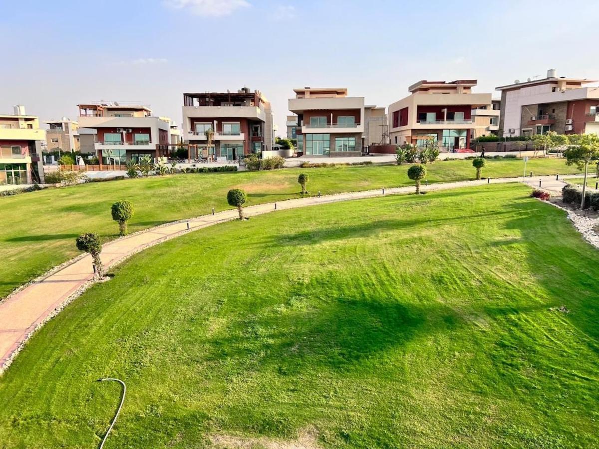 Apartment Luxury 4 Bedroom At Gardenia Compound *
