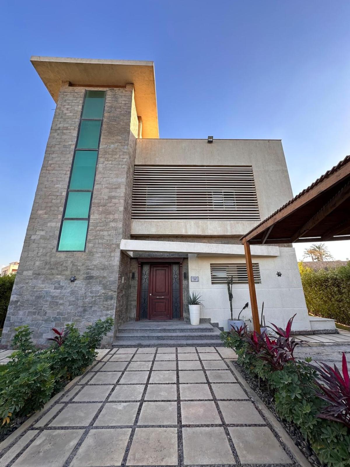 Luxury 4 Bedroom At Gardenia Compound * Cairo
